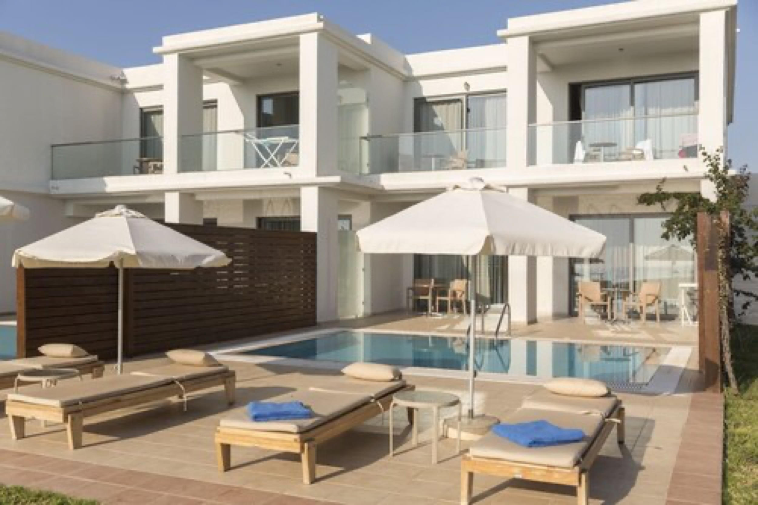 sentido_asterias_beach_resort_double_room_sharing_pool