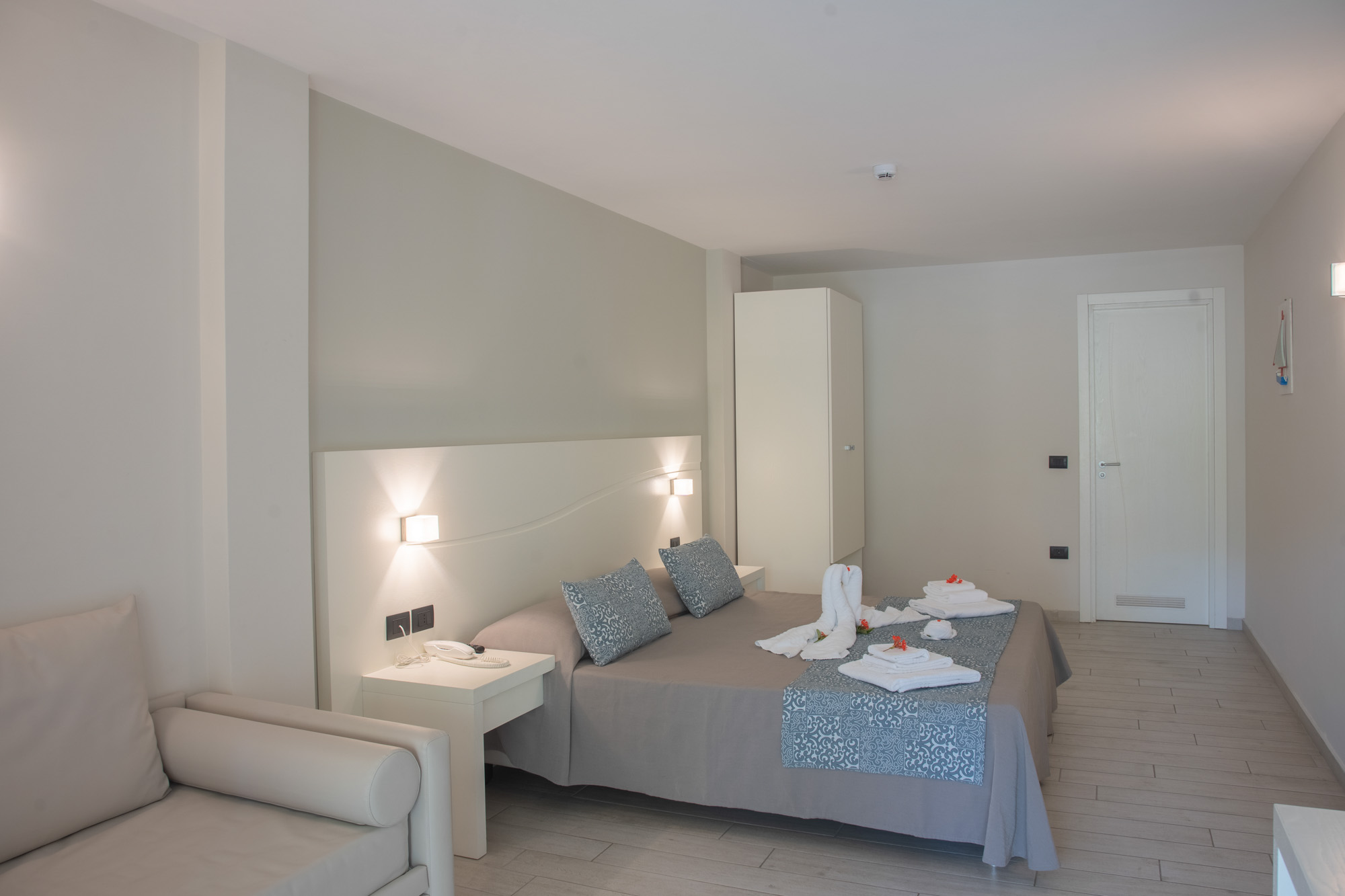 Sentido_Michelizia_Tropea_Resort_-_rooms_1